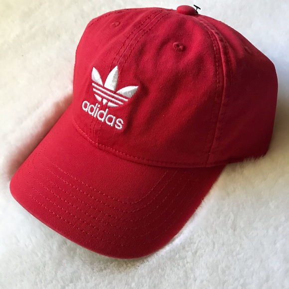 🆕 | 💔 Adidas Hat - Picture 1 of 8